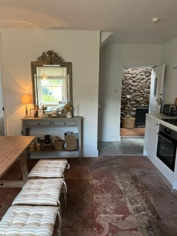 Old Cross Cottage, Askham Holiday home
