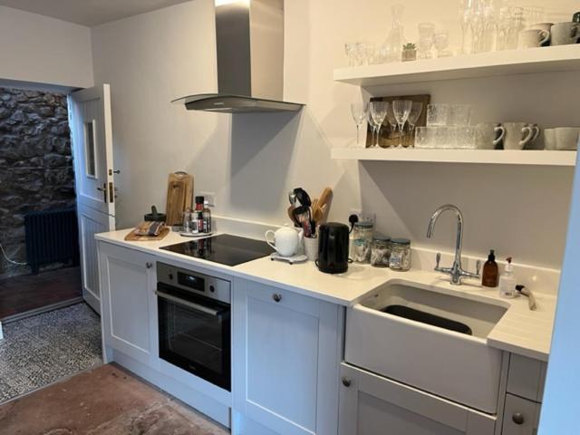 Old Cross Cottage, Askham Holiday home *